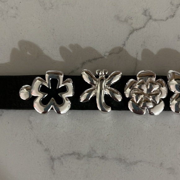 Y2K Super Cute Leather Cuff Bracelet - Picture 7 of 8